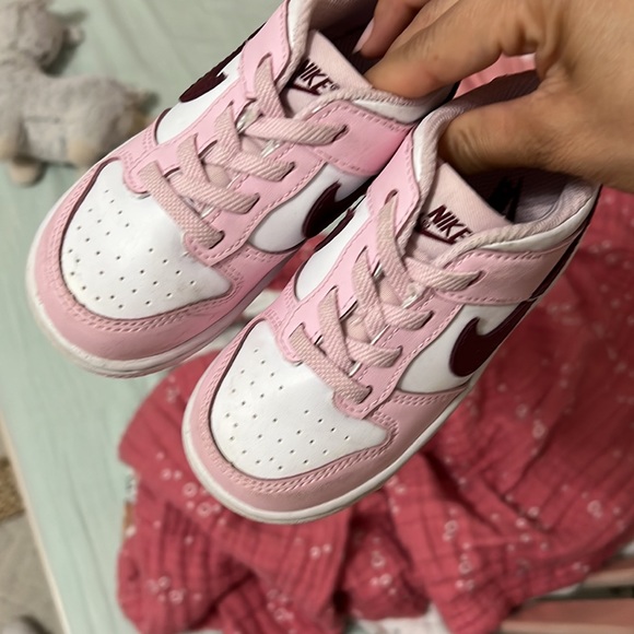 Nike dunk low toddler - Picture 2 of 3